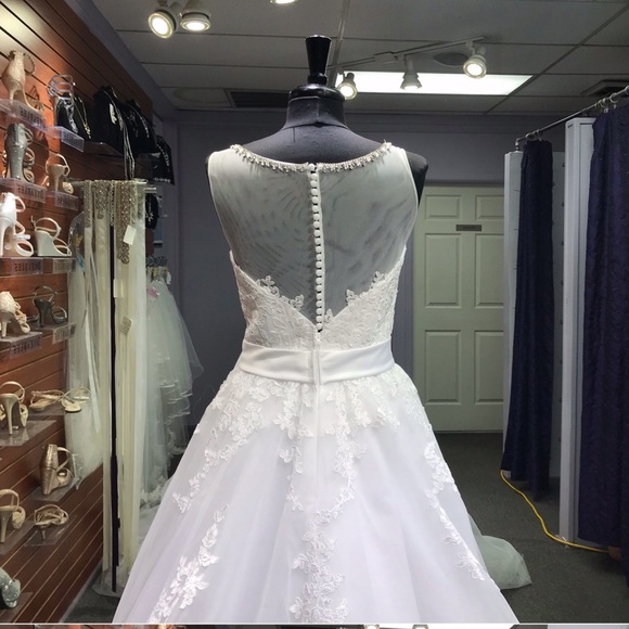 DaVinci - Style 50291 - Size 10 - White - Picture 4 of 4